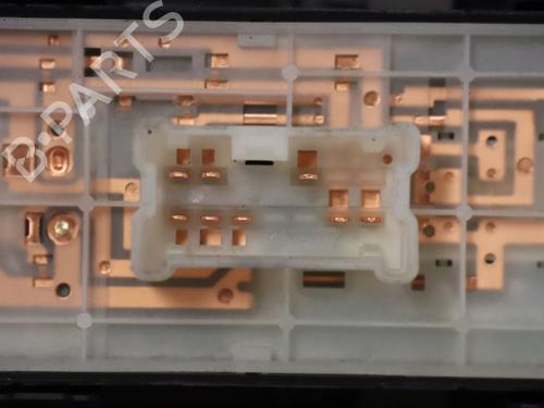 Used Switch Switch RENAULT KADJAR (HA_, HL_) 1.6 dCi 130 (HLA4) (130 hp) 40111183 40111183