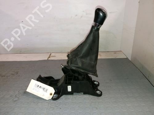 Used Gear lever FORD FIESTA VI (CB1, CCN) 1.6 TDCi (90 hp) 9379591