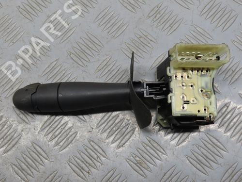 steering-column-stalk-renault-clio-ii-bb_-cb_-1998-1999-2000-2001-2002-2003-2004-2005-2006-2007-2008-2009-2010-2011-2012-2013-2014-2015-2016-23561135 main image