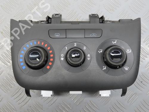 Used Climate control FIAT PUNTO EVO (199_) 1.3 D Multijet (199AXC1A, 199BXC1A, 199AXT1A, 199BXT1A) (75 hp) 18732602