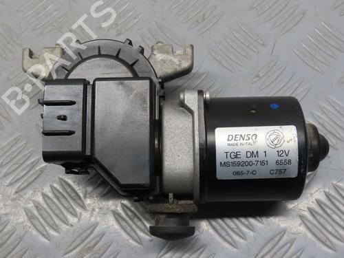 Used Front wiper motor RENAULT KANGOO Express (FW0/1_) 1.5 dCi 90 (FW0G, FW05, FW08, FW11) (90 hp) 18926412