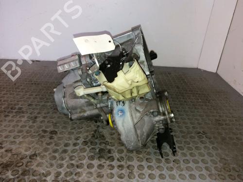 Used Gearbox PEUGEOT 208 I (CA_, CC_) 1.6 BlueHDi 100 (100 hp) 9388755