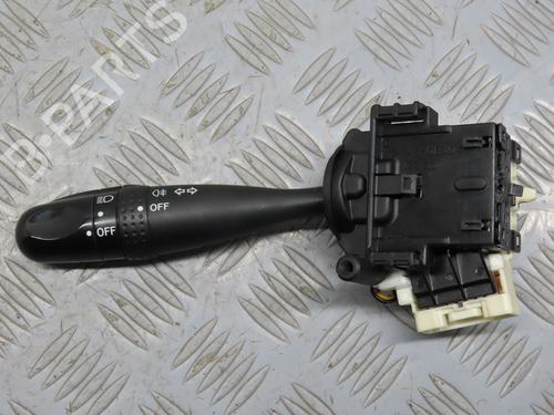 Used Headlight switch TOYOTA YARIS (_P1_) 1.0 (SCP10_, SCP10R) (65 hp) 19578218