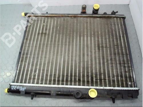 Used Water radiator Water radiator PEUGEOT 307 CC (3B) 2.0 16V (136 hp) 10701274 10701274