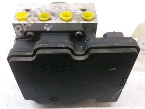 Used ABS pump HYUNDAI i30 (GD) 1.6 CRDi (110 hp) 9386346