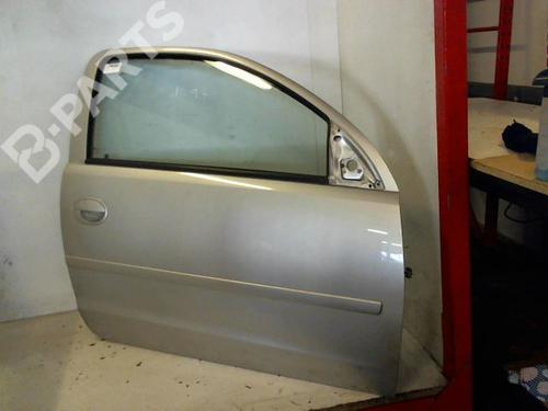 Used Right front door OPEL CORSA C (X01) 1.3 CDTI (F08, F68) (70 hp) 9375044