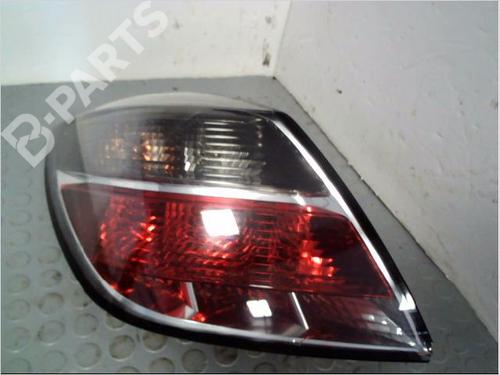 Venstre baglygte OPEL ASTRA H GTC (A04) 1.3 CDTI (L08) (90 hp) 10516620