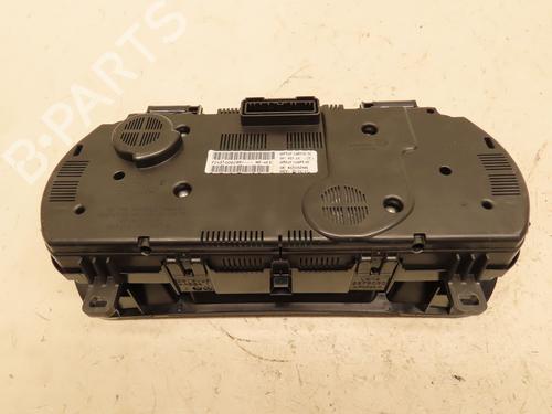 Instrument cluster RENAULT KADJAR (HA_, HL_) 1.2 TCe 130 (HLMR) | BP29319302C47 