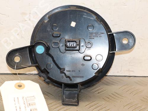 Used Left daytime light Left daytime light 37276590 37276590