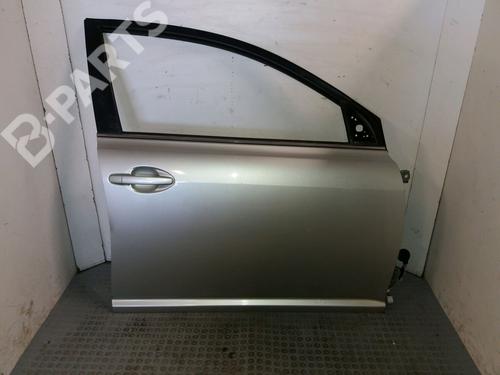 Used Right front door TOYOTA AVENSIS Estate (_T25_) 2.0 D-4D (CDT250_, CDT250R) (116 hp) 9386173
