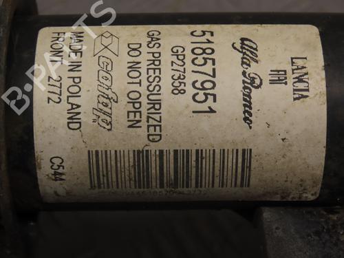 Used Left front shock absorber FIAT PANDA (169_) 1.2 (169AXF2A, 169AXF1A) (69 hp) 17777923