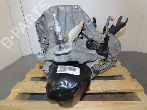 Used Gearbox RENAULT CLIO III (BR0/1, CR0/1) 1.5 dCi (75 hp) 21113315