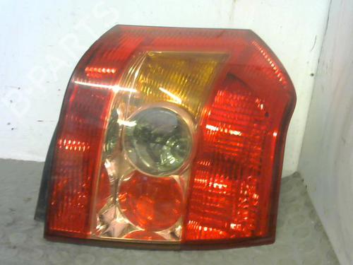 Højre baglygte TOYOTA COROLLA (_E12_) 2.0 D-4D (CDE120R, CDE120L_) (116 hp) 9376268