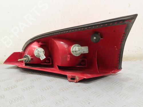 Used Right taillight FORD FOCUS I (DAW, DBW) 1.6 16V (100 hp) 28086554