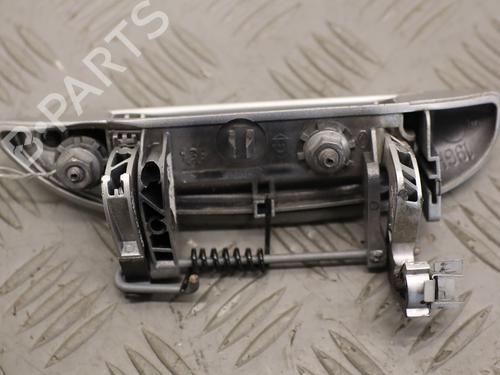 Used Front left exterior door handle Front left exterior door handle RENAULT CLIO II (BB_, CB_) 1.2 (BB0A, BB0F, BB10, BB1K, BB28, BB2D, BB2H, CB0A,... (58 hp) 35970460 35970460