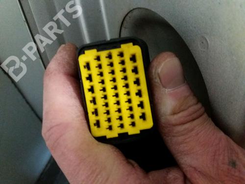 Right front door RENAULT ESPACE III (JE0_) 2.2 dCi (JE0K) | BP9383465C3