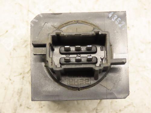 Used Heater resistor Heater resistor PEUGEOT 206+ (2L_, 2M_) 1.4 HDi eco 70 (68 hp) 30447646 30447646