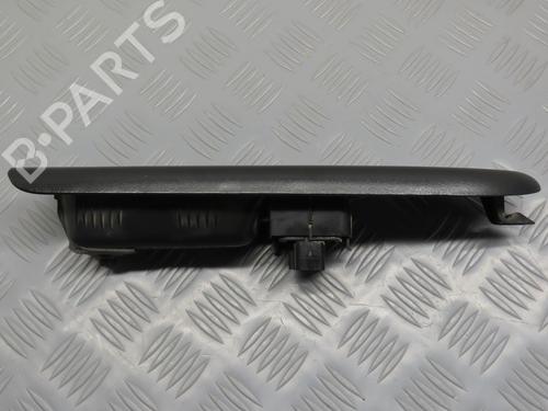 Used Left front window switch RENAULT CLIO II (BB_, CB_) 1.5 dCi (B/CB3M) (64 hp) 17781491