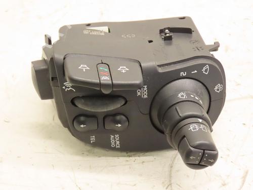 Used Steering column stalk RENAULT CLIO III (BR0/1, CR0/1) 1.5 dCi (75 hp) 30404349