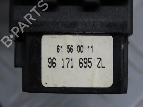 Forlygtekontakt PEUGEOT 306 Hatchback (7A, 7C, N3, N5) 1.9 DT | BP17779557I24 