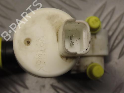 Used Washer pump DACIA DUSTER (HS_) 1.5 dCi (HSMC) (107 hp) 31030700