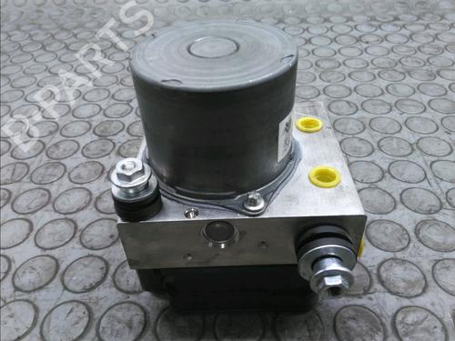 Used ABS pump ABS pump PEUGEOT 308 II (LB_, LP_, LW_, LH_, L3_) 1.2 THP 110 (110 hp) 17778422 17778422