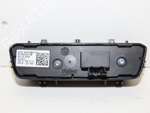 Commande de phare BMW 1 (F40) 118 d (150 hp) 32075708