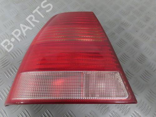Feu arrière gauche VW BORA I (1J2) 1.9 TDI (110 hp) 17782828
