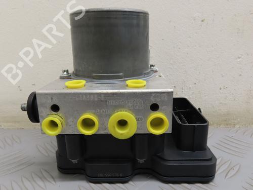 Used ABS pump RENAULT KANGOO Express (FW0/1_) 1.5 dCi 90 (FW0G, FW05, FW08, FW11) (90 hp) 20217785