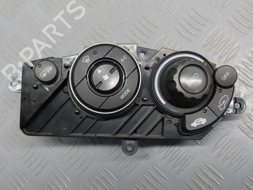 Used Climate control HONDA CIVIC VIII Hatchback (FN, FK) 2.2 CTDi (FK3) (140 hp) 18342708