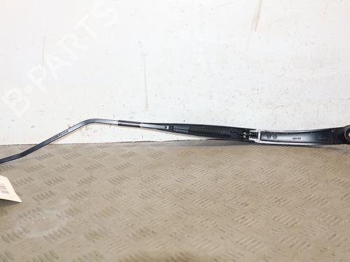 Used Front windshield wiper arm Front windshield wiper arm 37675624 37675624
