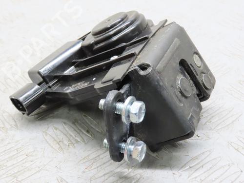 Tailgate lock TOYOTA AVENSIS Estate (_T27_) 1.6 D4-D (WWT270_) | BP29016290C101 