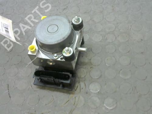 Used ABS pump DACIA SANDERO 1.5 dCi (75 hp) 9382535