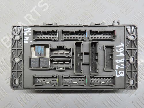 Used Fuse box MINI MINI (R50, R53) Cooper (116 hp) 9377161