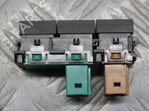 Used Warning switch Warning switch CITROËN AMI (9A_) Electric (9AZ2CA) (8 hp) 36483066 36483066