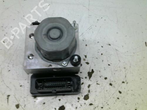 Used ABS pump MERCEDES-BENZ A-CLASS (W176) A 180 (176.042) (122 hp) 9382520