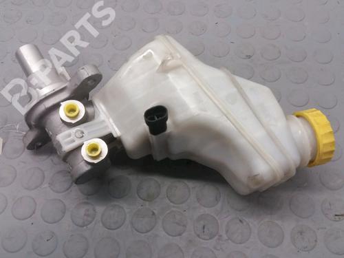 Used Brake master cylinder ALFA ROMEO MITO (955_) 1.3 MultiJet (955AXP1A, 955AYC1A) (95 hp) 9387934