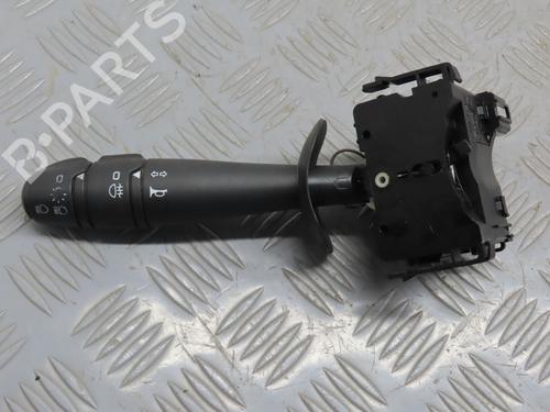 Commande de phare RENAULT TWINGO II (CN0_) 1.2 (CN0D) (58 hp) 18260694