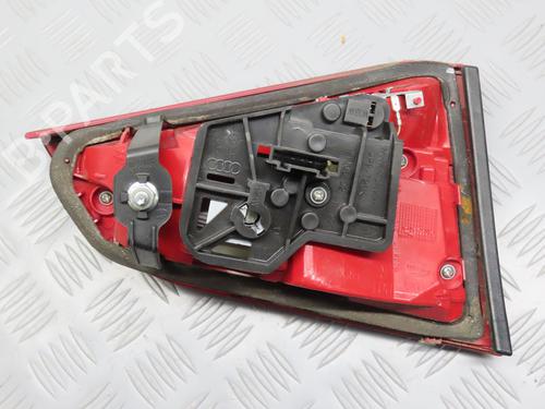 Højre baglygte bagklap AUDI A4 B8 (8K2) 2.0 TDI (143 hp) 30825052
