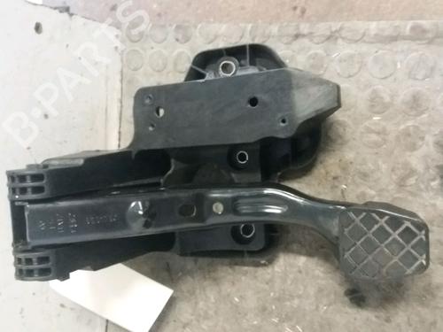 bremsepedal AUDI A1 Sportback (8XA, 8XF) 1.6 TDI (105 hp) 9380234