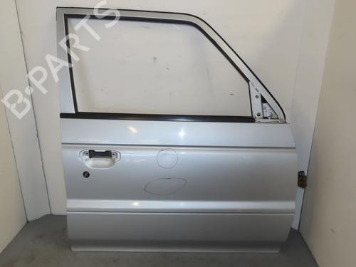 Used Right front door MITSUBISHI PAJERO III (V7_W, V6_W) 2.5 TDi (V64W, V74W) (115 hp) 22525009