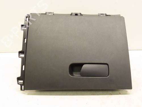 Used Glove box FIAT 500X (334_) 1.6 D Multijet (334AXA1B, 334AXA11) (120 hp) 30189187