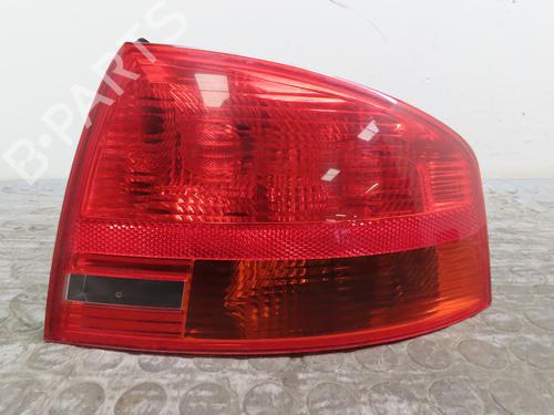 Used Right taillight AUDI A4 B7 (8EC) 2.0 TDI 16V (140 hp) 17782735