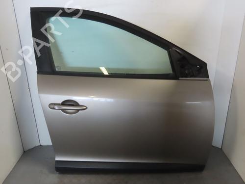Used Right front door RENAULT MEGANE III Grandtour (KZ0/1) 1.9 dCi (KZ0J, KZ0N, KZ1S) (131 hp) 17995468