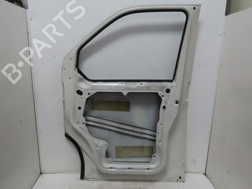 Used Right front door VW TRANSPORTER T5 Van (7HA, 7HH, 7EA, 7EH) 1.9 TDI (102 hp) 30892686