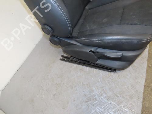 Used Right front seat AUDI A1 Sportback (8XA, 8XF) 1.4 TDI (90 hp) 25149860