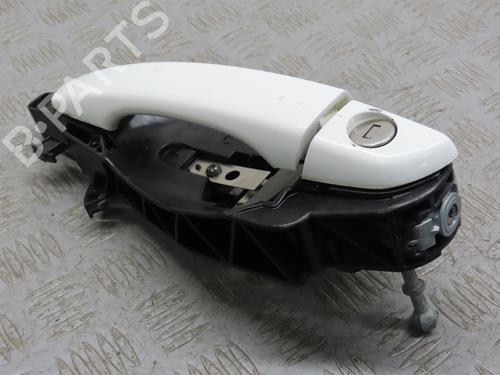 Front left exterior door handle PEUGEOT 308 II (LB_, LP_, LW_, LH_, L3_) 1.5 BlueHDi 130 | BP26657354C128 