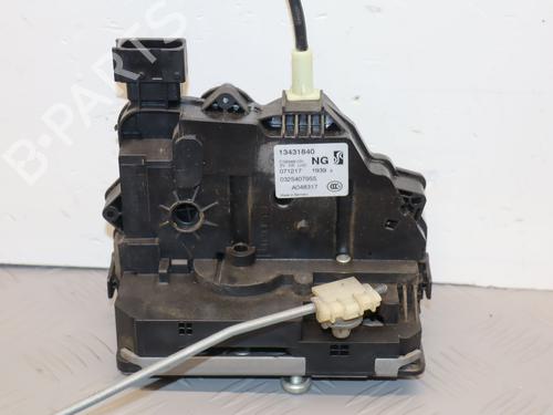 front-right-lock-opel-corsa-e-x15-2014-32486649 main image