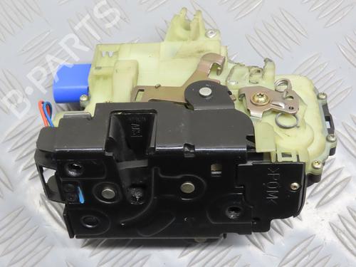 Used Front right lock VW TRANSPORTER T5 Bus (7HB, 7HJ, 7EB, 7EJ) 2.5 TDI (174 hp) 21008518