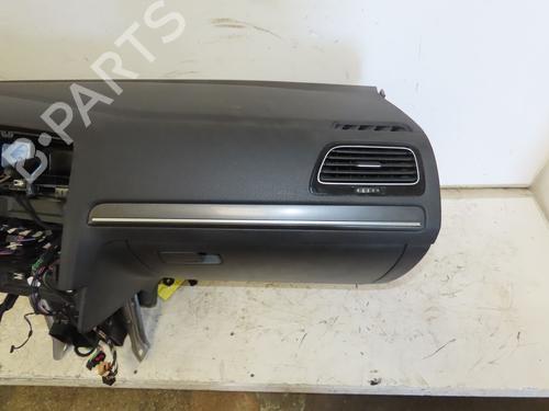 Used Dashboard VW GOLF VII (5G1, BQ1, BE1, BE2) 1.4 GTE Hybrid (204 hp) 29468870